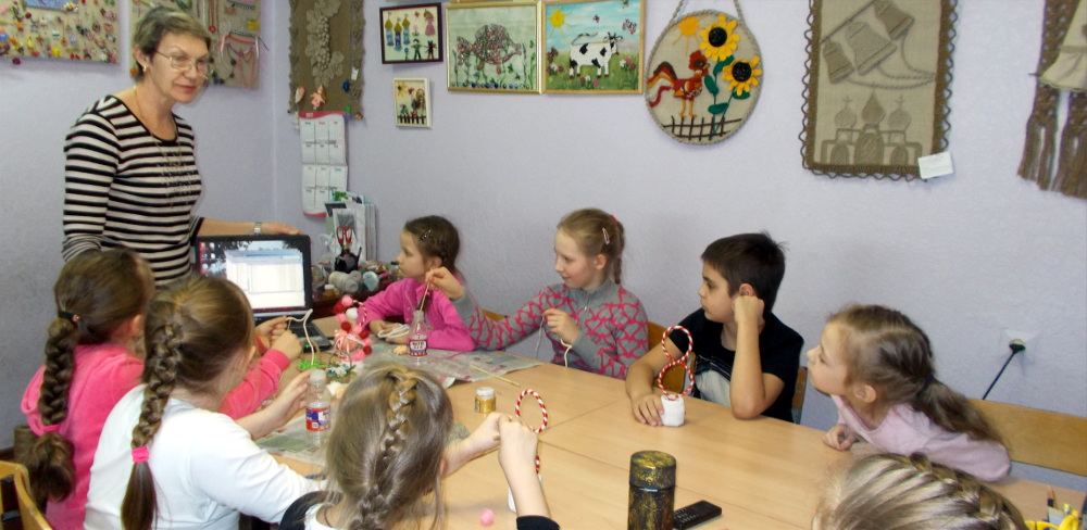 Педагог Мулланурова Галина Ивановна на занятиях с детьми